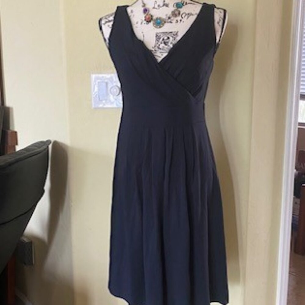 EUC Lands' End Womens Dress Size XS-S Black Sleevless